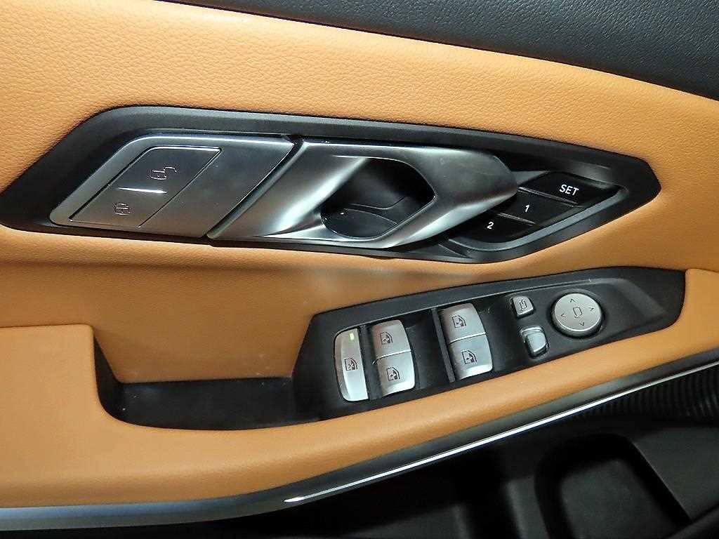 BMW 3시리즈 3시리즈 (G20) 320i M 스포츠 이미지 13