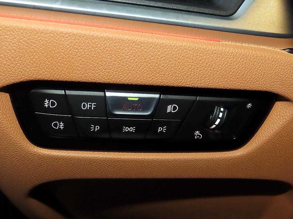 BMW 3시리즈 3시리즈 (G20) 320i M 스포츠 이미지 14