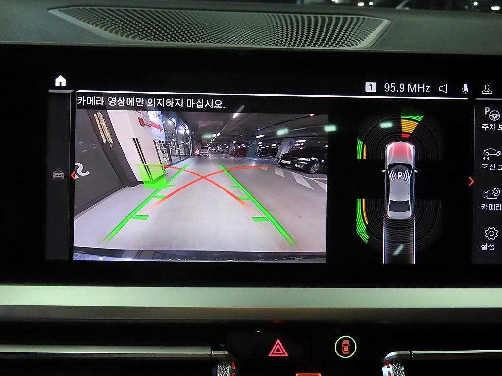 BMW 3시리즈 3시리즈 (G20) 320i M 스포츠 이미지 15