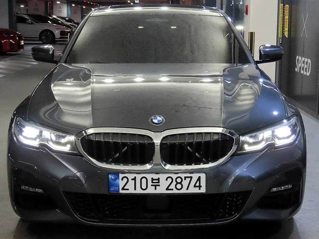BMW 3시리즈 3시리즈 (G20) 320i M 스포츠 이미지 2