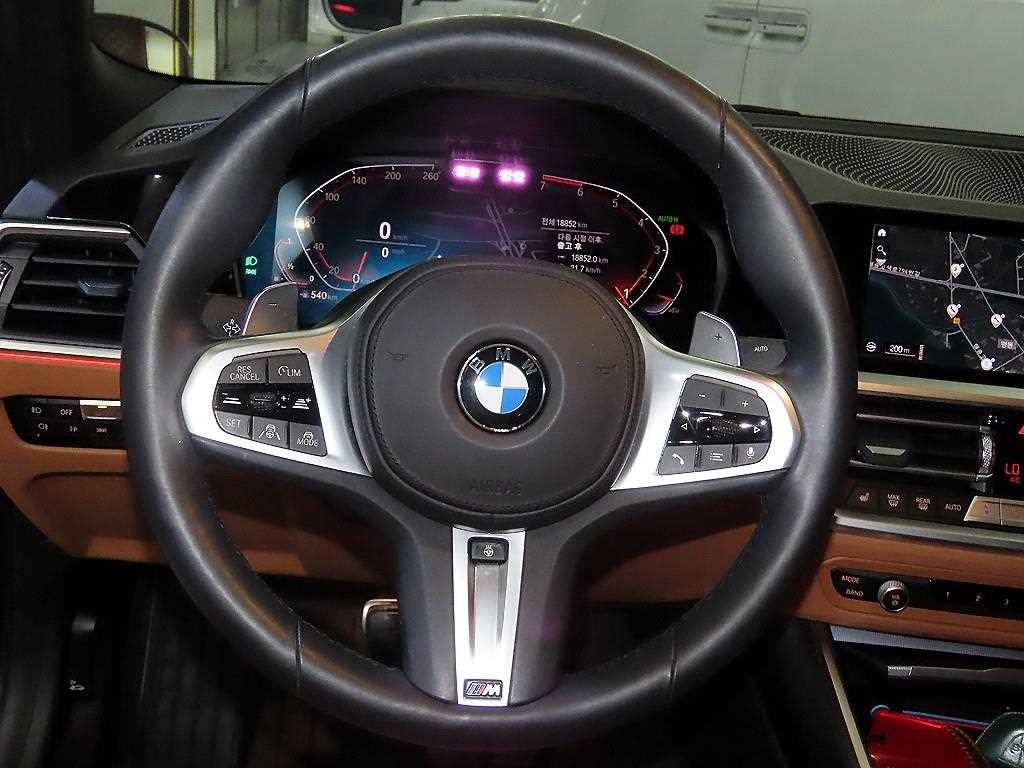 BMW 3시리즈 3시리즈 (G20) 320i M 스포츠 이미지 8