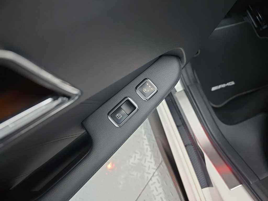 벤츠 E 클래스 E-클래스 W212 E63 AMG 이미지 13