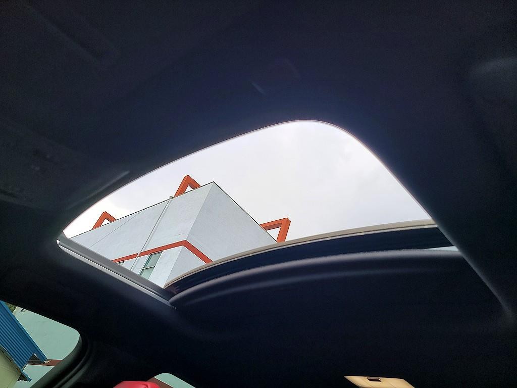 렉서스 UX UX 250h 2.0 F 스포츠 2WD 이미지 17