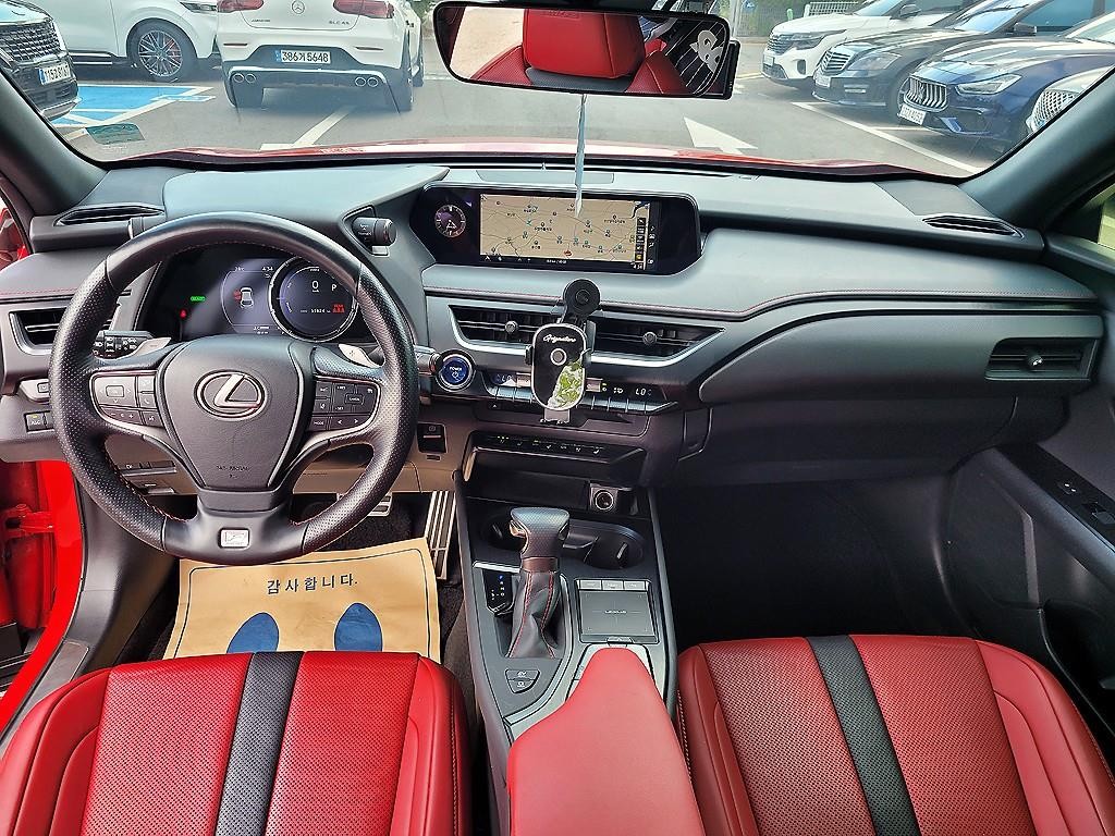 렉서스 UX UX 250h 2.0 F 스포츠 2WD 이미지 5