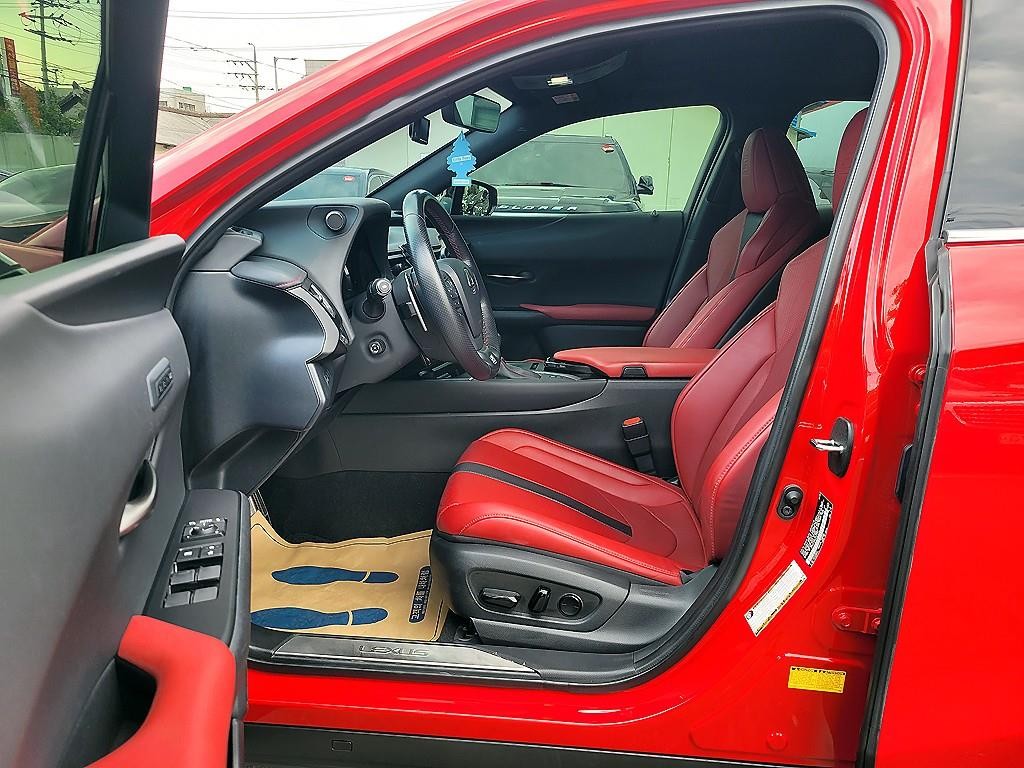 렉서스 UX UX 250h 2.0 F 스포츠 2WD 이미지 6