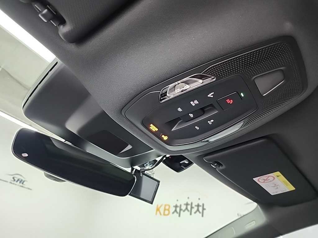 아우디 SQ6 SQ6 e-트론 콰트로 이미지 18