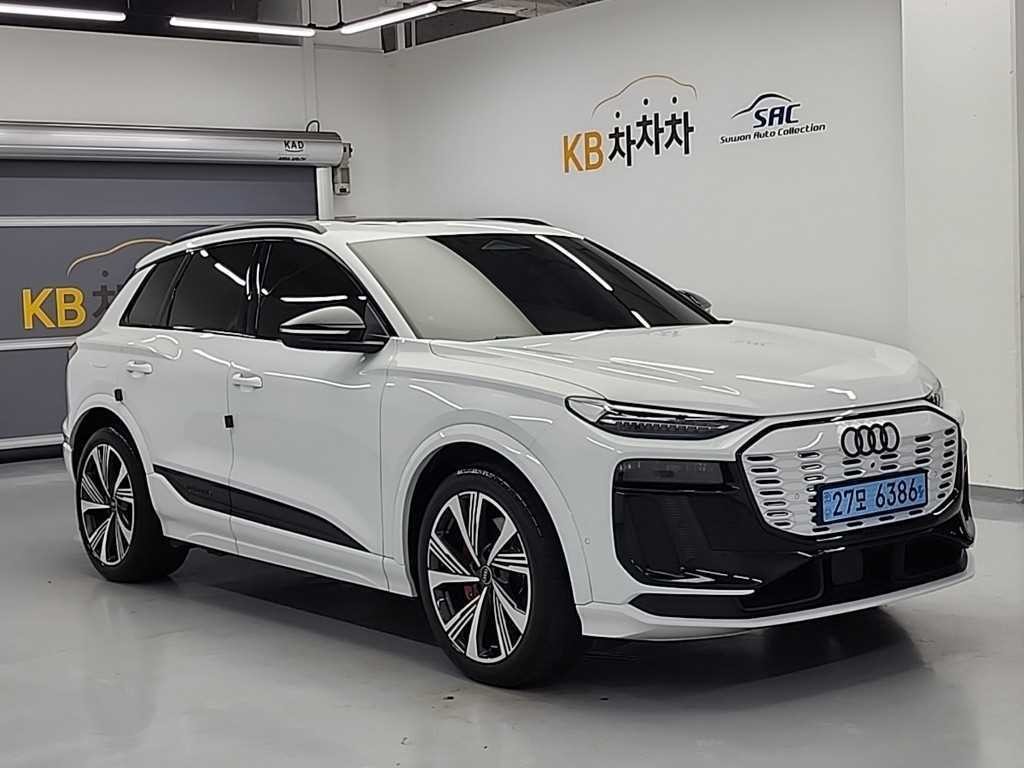 아우디 SQ6 SQ6 e-트론 콰트로 이미지 5