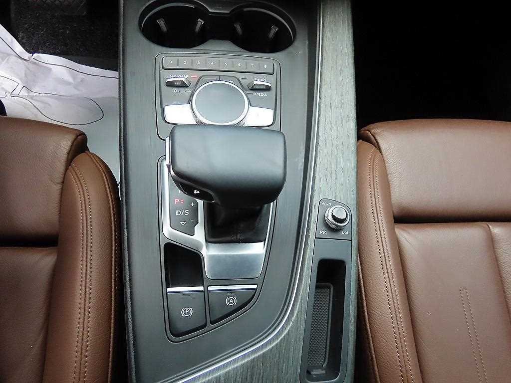 아우디 A4 A4 (B9) 40 TFSI 이미지 11