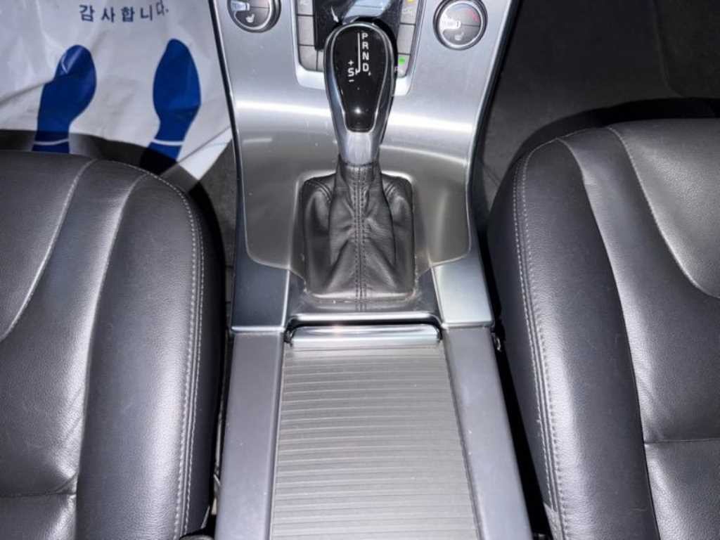 볼보 S60 뉴S60 D2 이미지 11