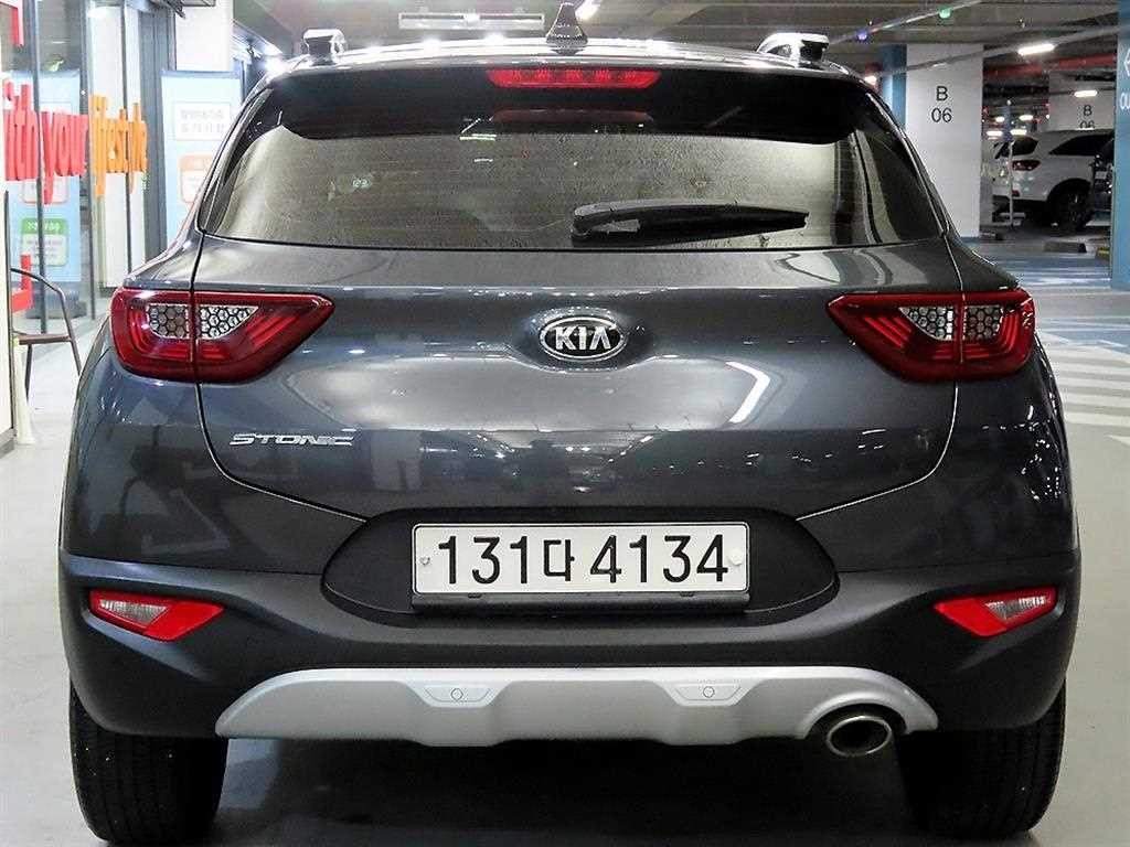 기아 스토닉 디젤 1.6 트렌디 이미지 5