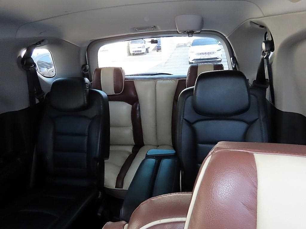 KG모빌리티(쌍용) 코란도 코란도투리스모 4WD TX 플러스 이미지 7