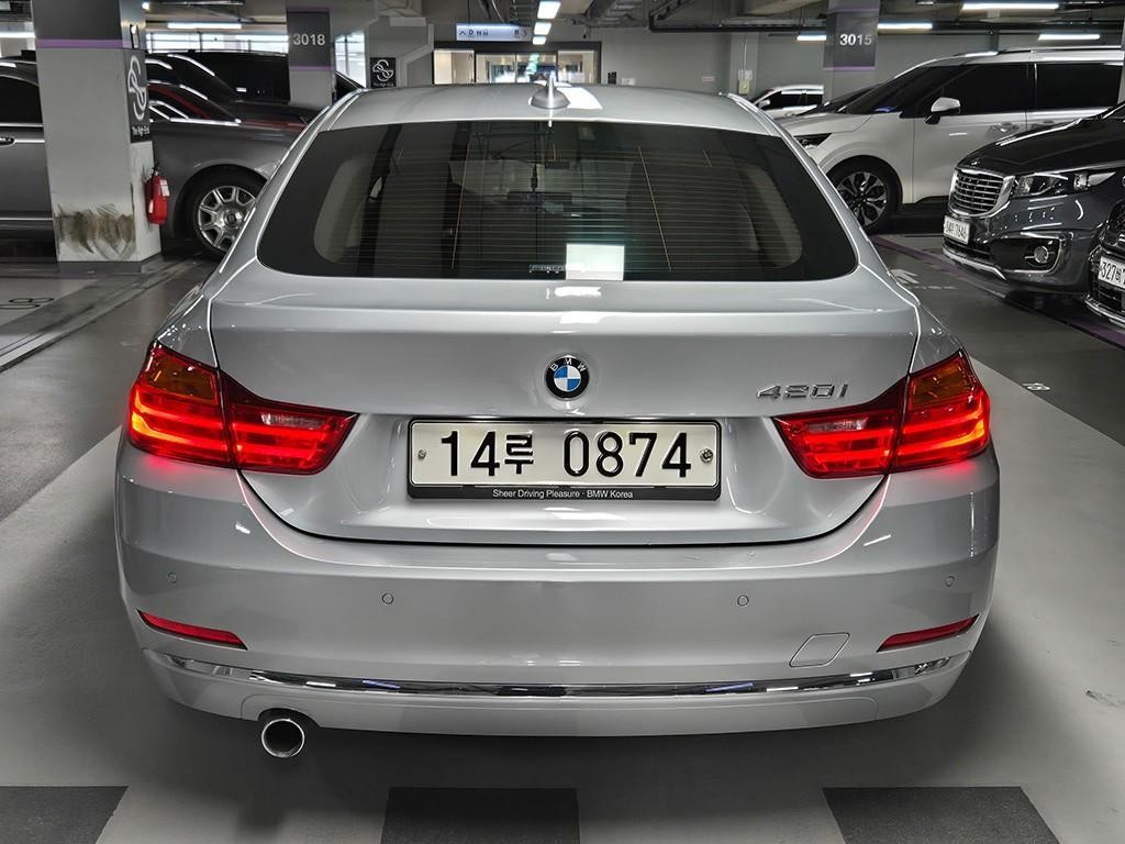 BMW 4시리즈 4시리즈 (F32) 420i 그란쿠페 럭셔리 이미지 4