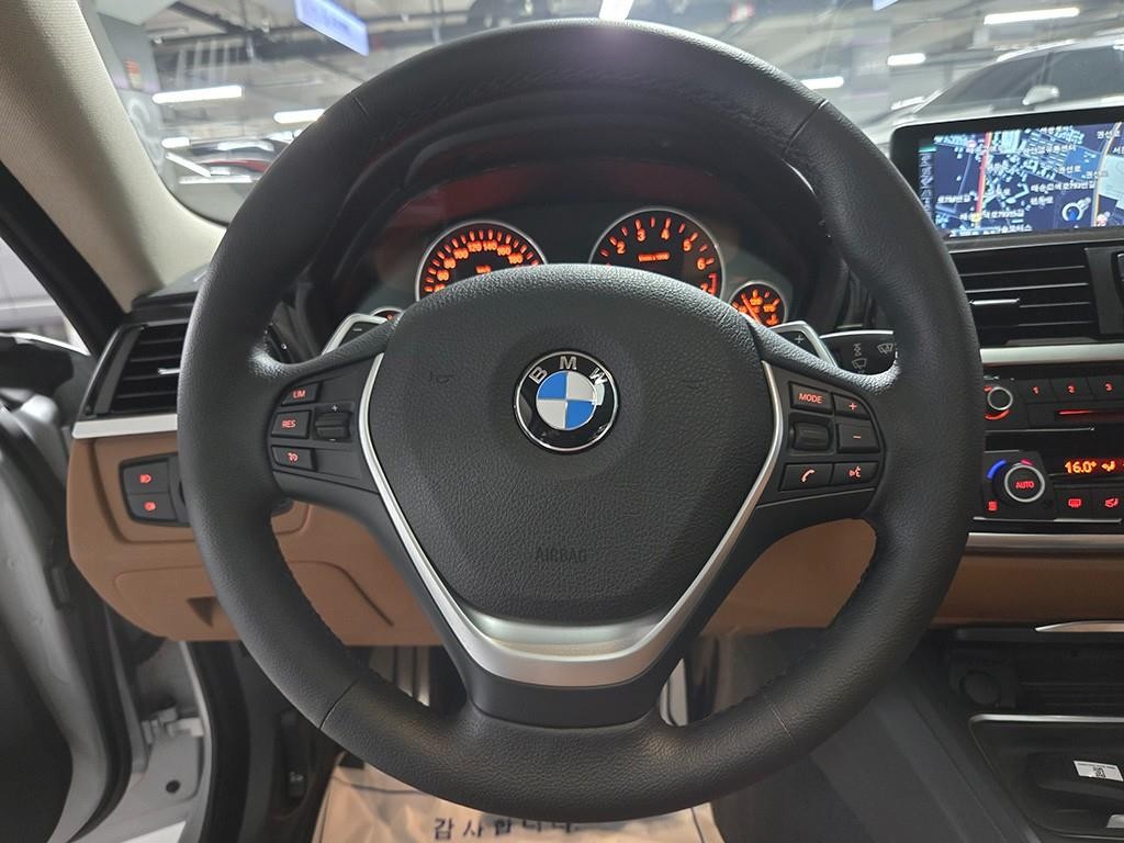 BMW 4시리즈 4시리즈 (F32) 420i 그란쿠페 럭셔리 이미지 7
