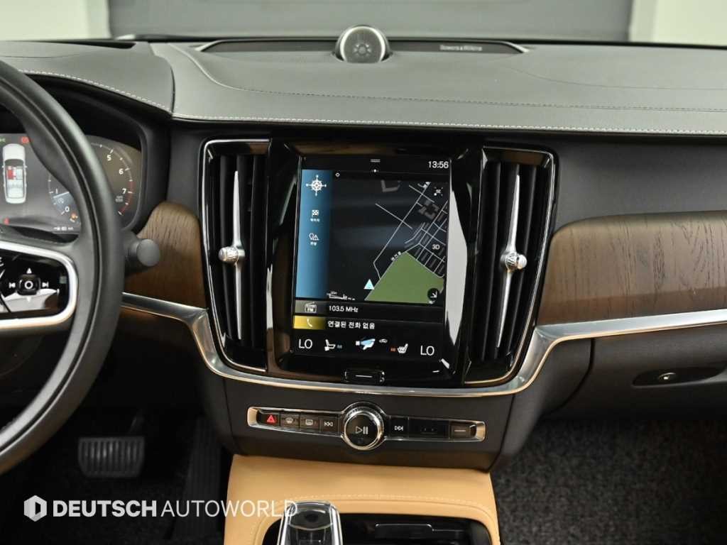 볼보 S90 B5 인스크립션 이미지 14