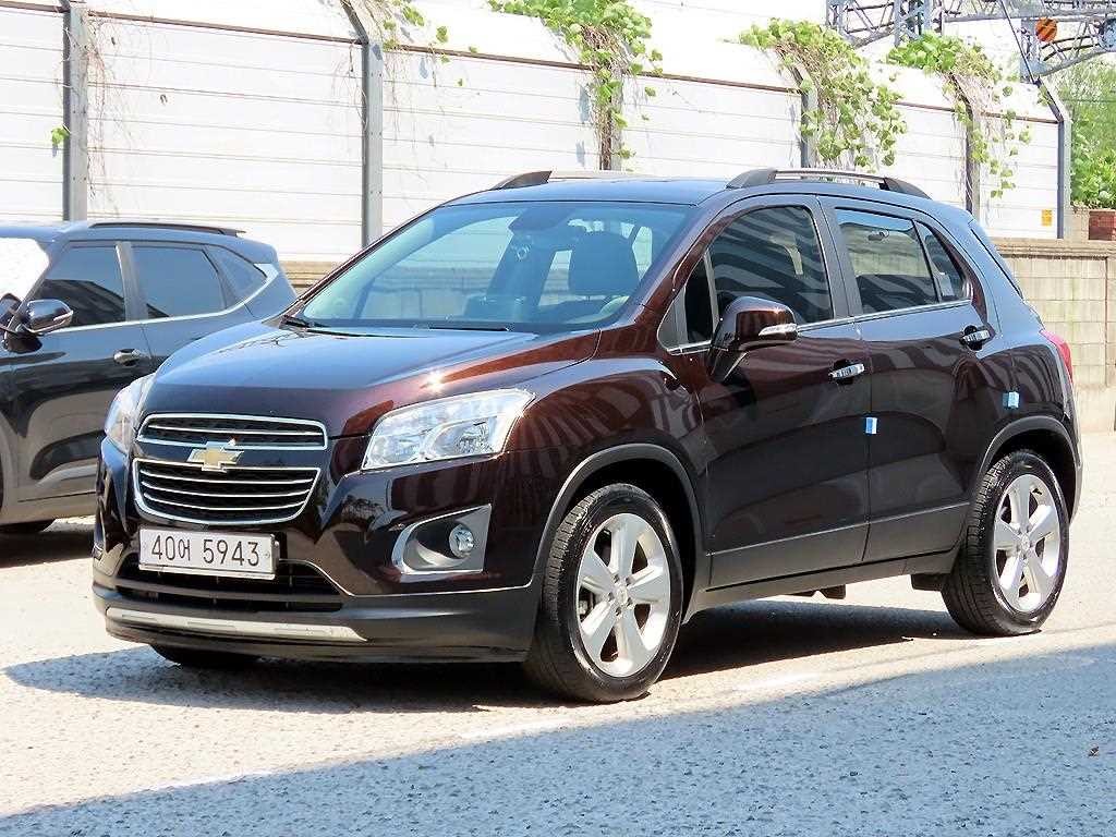 쉐보레 트랙스 1.4 LT 래더패키지 이미지 2