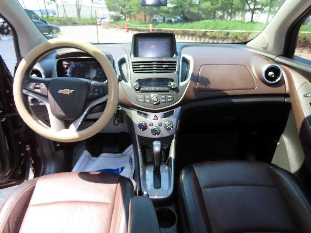 쉐보레 트랙스 1.4 LT 래더패키지 이미지 7