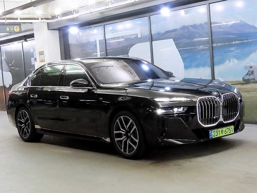 BMW 7시리즈 7시리즈 (G70) 740d xDrive M 스포츠 이미지 1