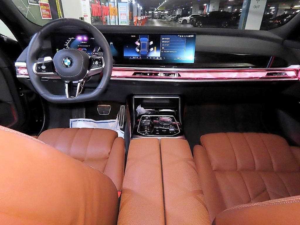 BMW 7시리즈 7시리즈 (G70) 740d xDrive M 스포츠 이미지 10