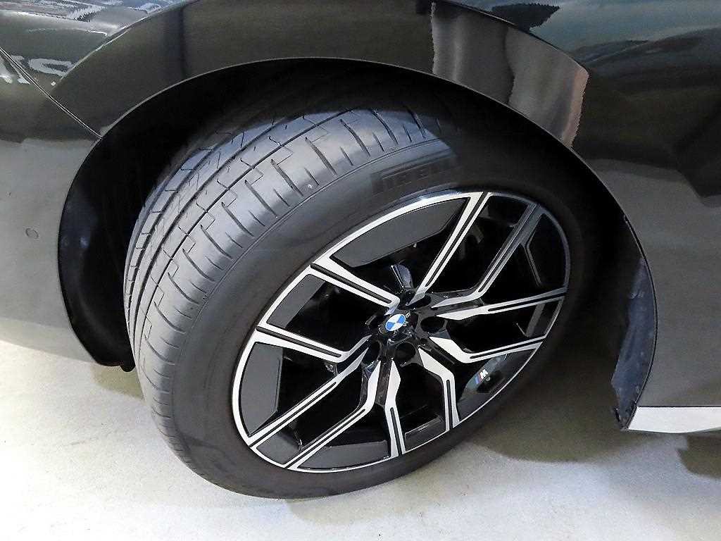 BMW 7시리즈 7시리즈 (G70) 740d xDrive M 스포츠 이미지 20