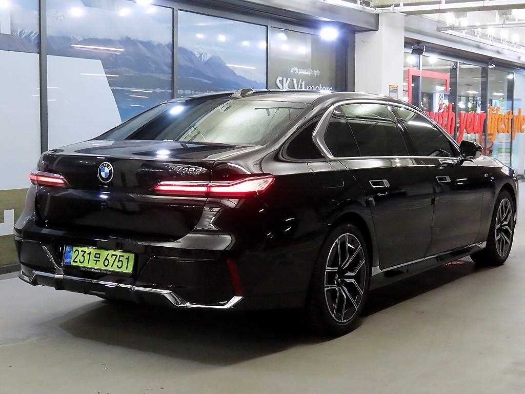 BMW 7시리즈 7시리즈 (G70) 740d xDrive M 스포츠 이미지 4