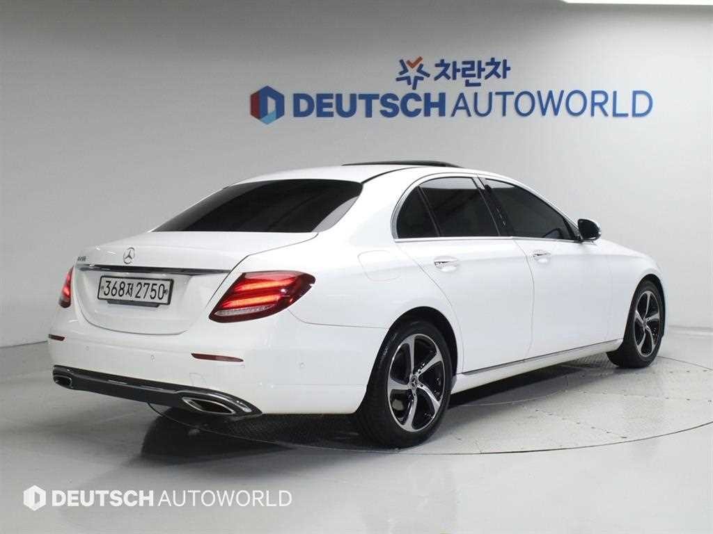 벤츠 E 클래스 E-클래스 W213 E250 아방가르드 이미지 2