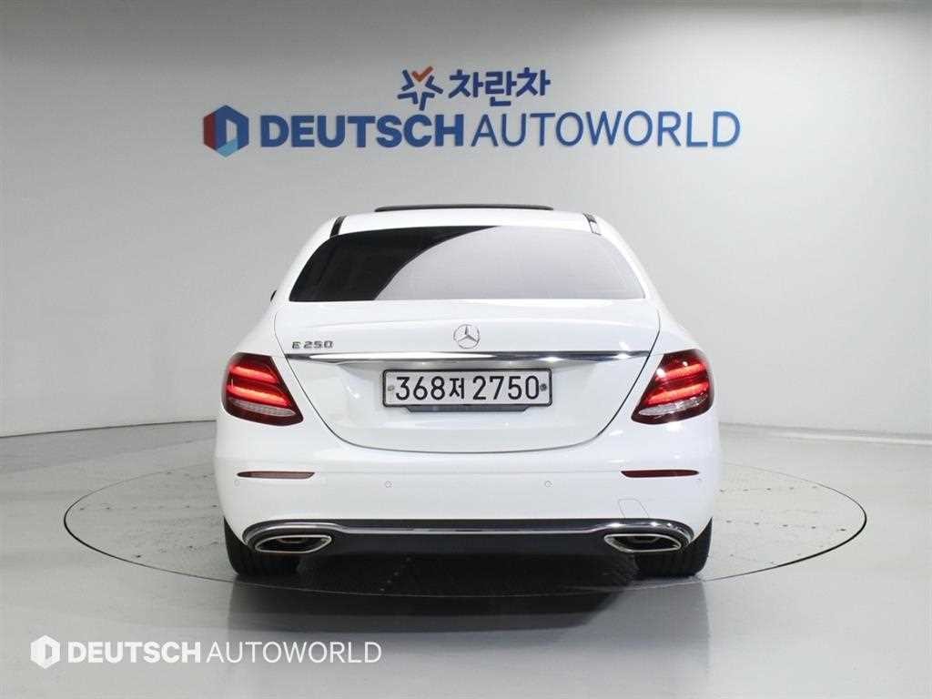벤츠 E 클래스 E-클래스 W213 E250 아방가르드 이미지 4