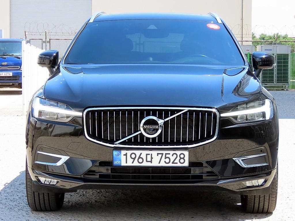 볼보 XC60 XC60(2세대) B5 AWD 인스크립션 이미지 1