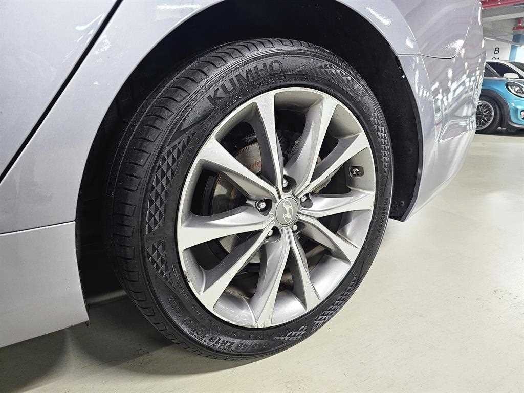 현대 그랜저 그랜저 HG HG300 PREMIUM 기본형 이미지 20