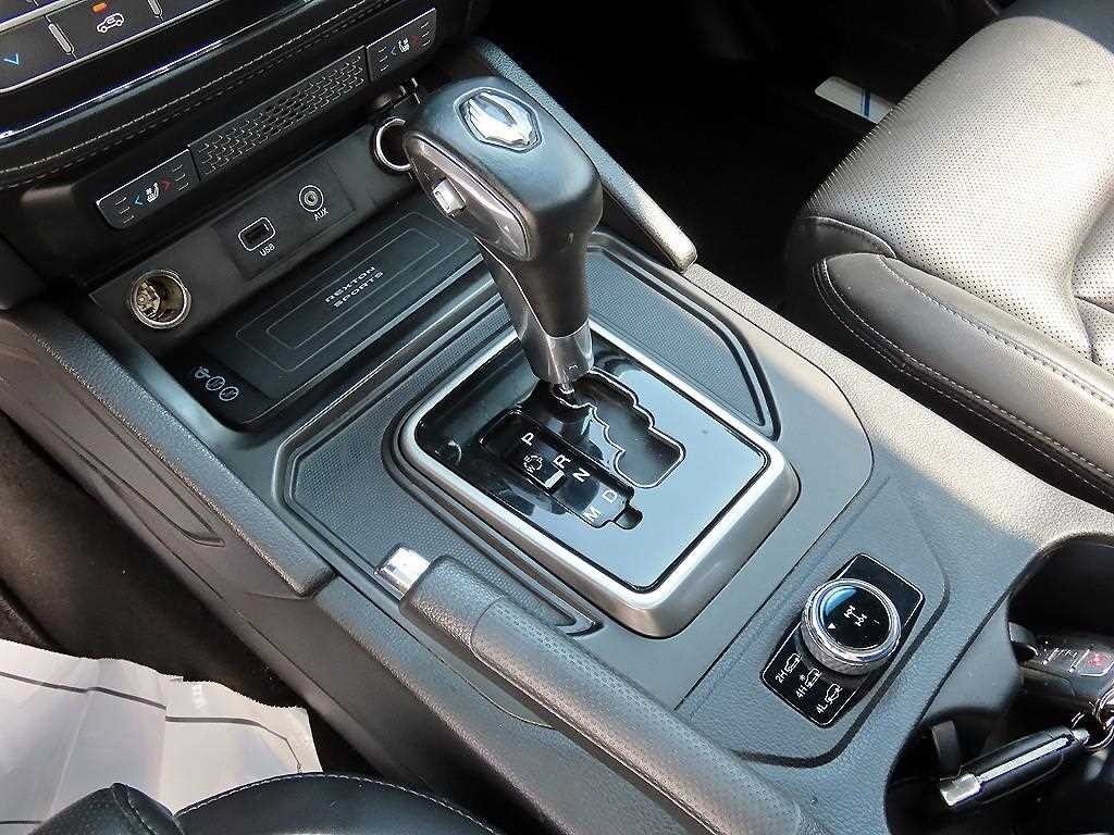 KG모빌리티(쌍용) 렉스턴 렉스턴 스포츠 칸 디젤 2.2 4WD 파이오니어 S 이미지 10