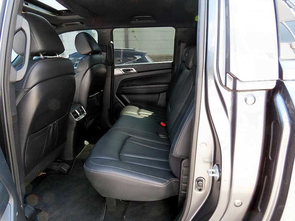 KG모빌리티(쌍용) 렉스턴 렉스턴 스포츠 칸 디젤 2.2 4WD 파이오니어 S 이미지 6