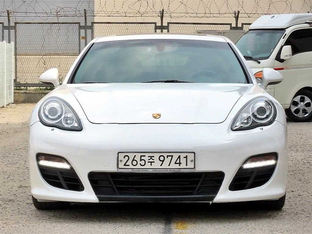 포르쉐 파나메라 3.6 AWD 이미지 2