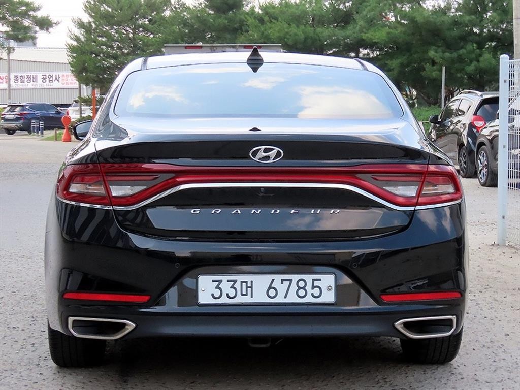 현대 그랜저 그랜저 IG 2.4 GDI 프리미엄 기본형 이미지 4