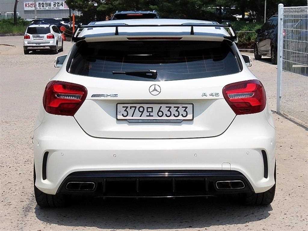 벤츠 A 클래스 A클래스 W176 A45 AMG 4MATIC 이미지 4
