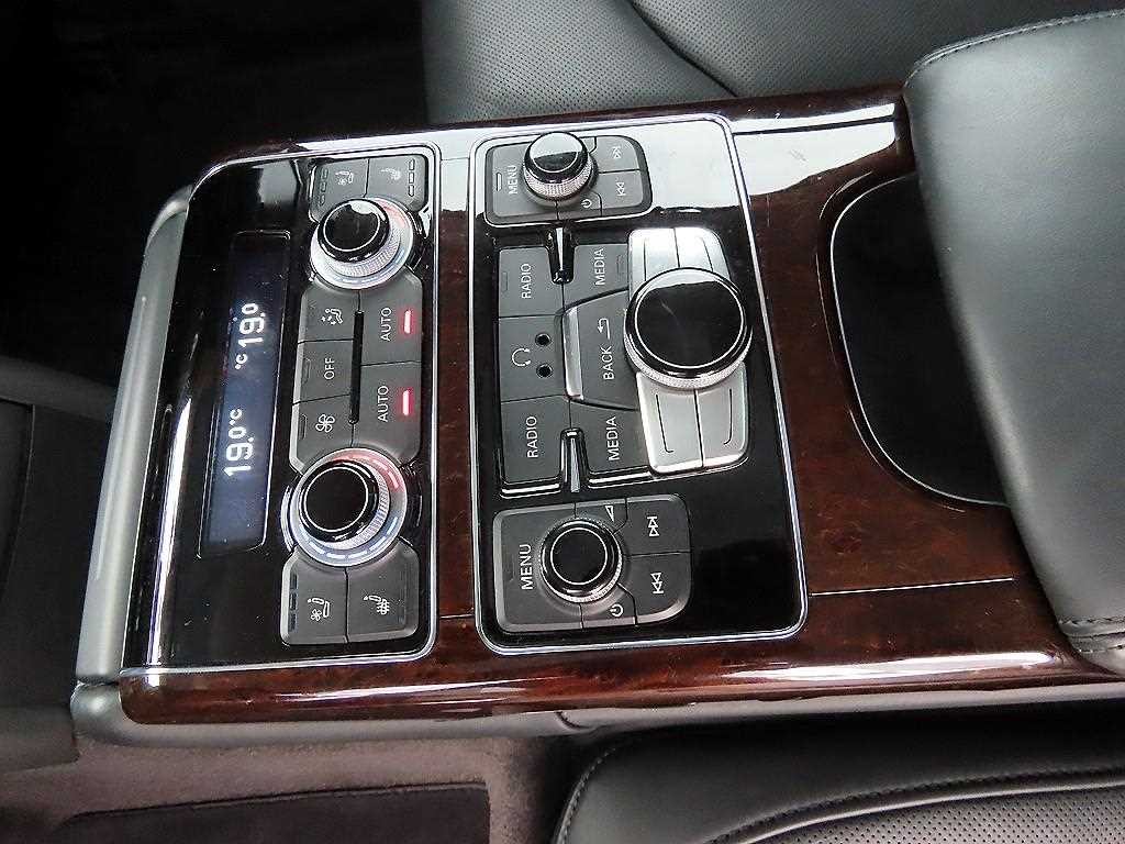 아우디 A8 뉴A8 50 TDI 콰트로 LWB 이미지 16