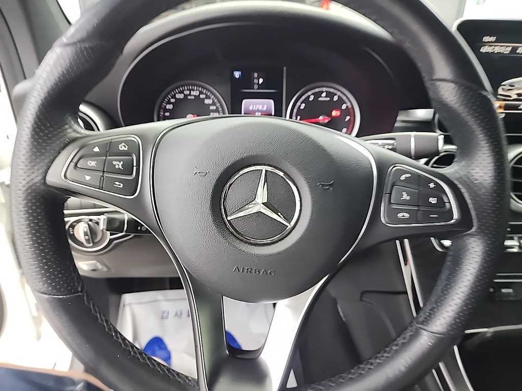 벤츠 GLC 클래스 GLC클래스 X253 GLC 300 4MATIC 쿠페 이미지 10