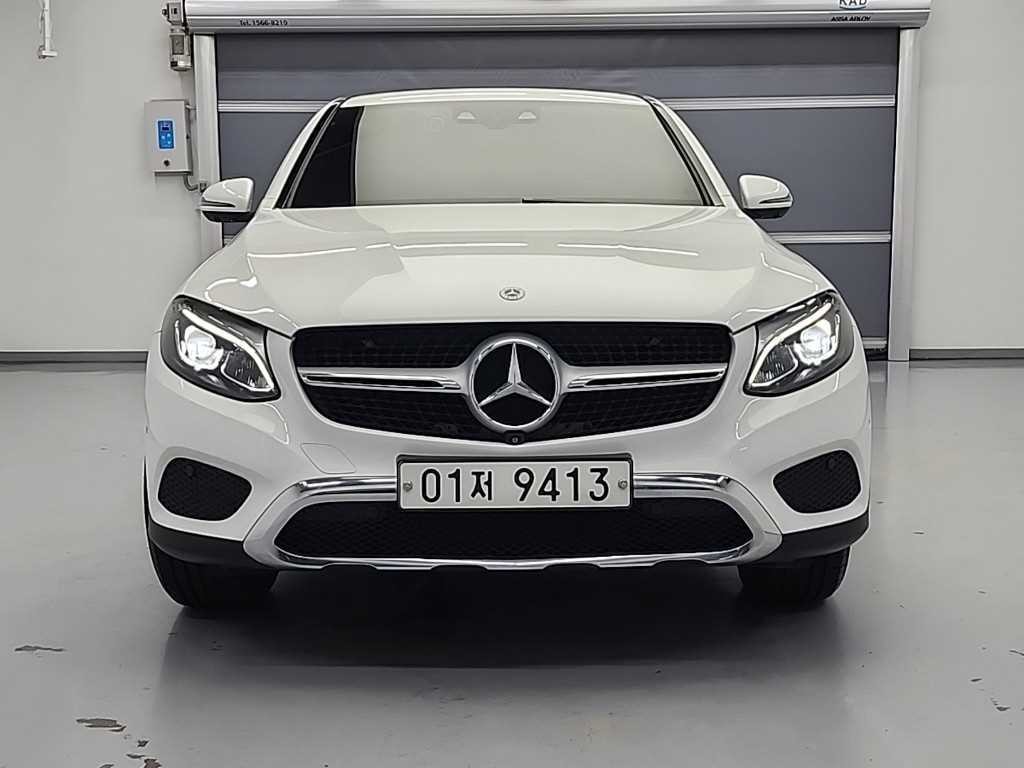 벤츠 GLC 클래스 GLC클래스 X253 GLC 300 4MATIC 쿠페 이미지 3