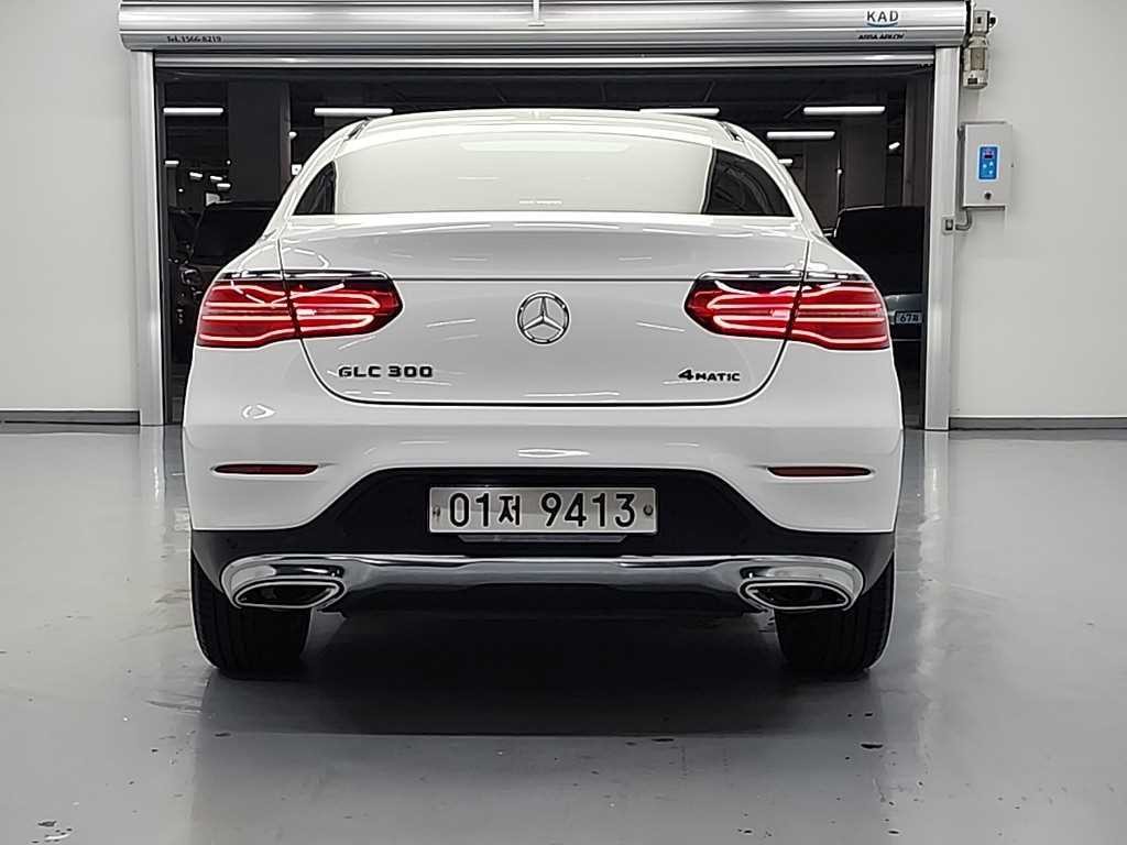 벤츠 GLC 클래스 GLC클래스 X253 GLC 300 4MATIC 쿠페 이미지 4