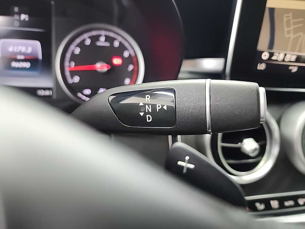 벤츠 GLC 클래스 GLC클래스 X253 GLC 300 4MATIC 쿠페 이미지 9