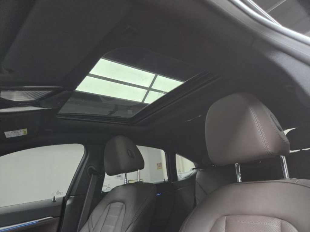 BMW i4 eDrive 40 M 스포츠 프로 이미지 16
