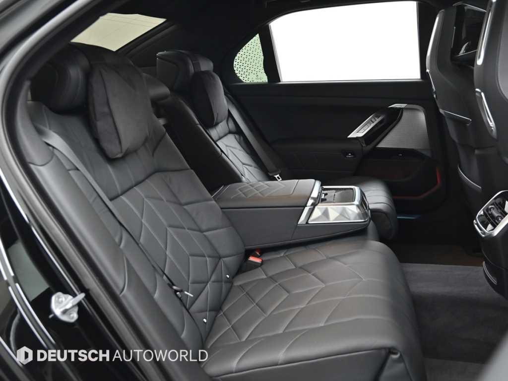 BMW 7시리즈 7시리즈 (G70) 740i xDrive M 스포츠 이미지 12