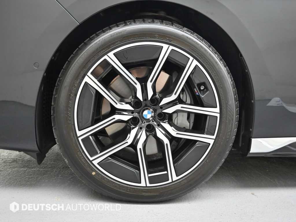 BMW 7시리즈 7시리즈 (G70) 740i xDrive M 스포츠 이미지 5