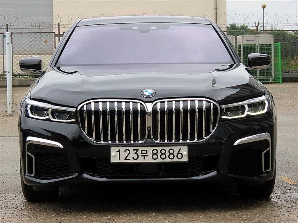 BMW 7시리즈 7시리즈 (G11) 750i xDrive 이미지 1