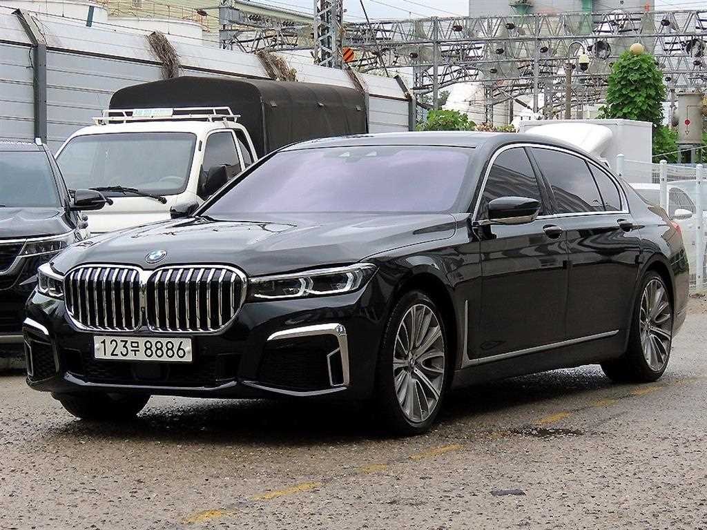 BMW 7시리즈 7시리즈 (G11) 750i xDrive 이미지 2