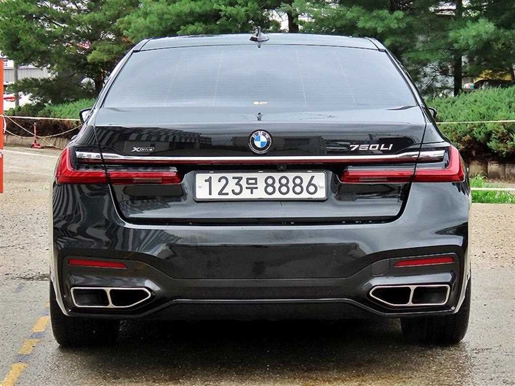 BMW 7시리즈 7시리즈 (G11) 750i xDrive 이미지 4