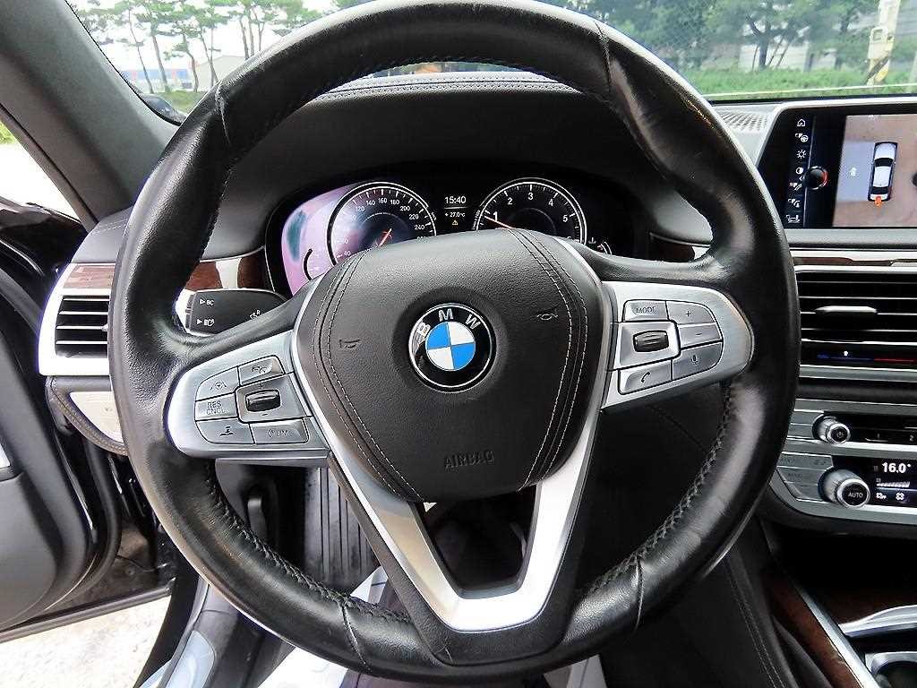 BMW 7시리즈 7시리즈 (G11) 750i xDrive 이미지 8
