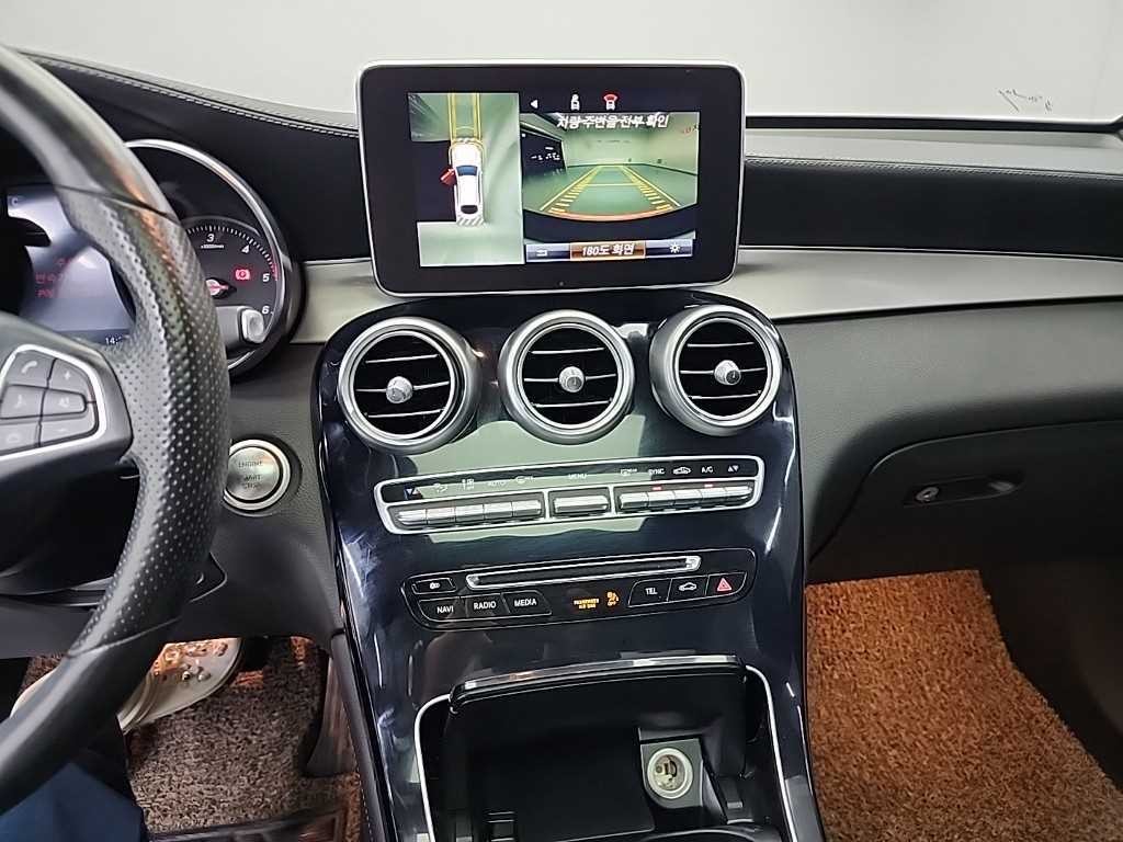 벤츠 GLC 클래스 GLC클래스 X253 GLC 220 d 4MATIC 쿠페 이미지 10