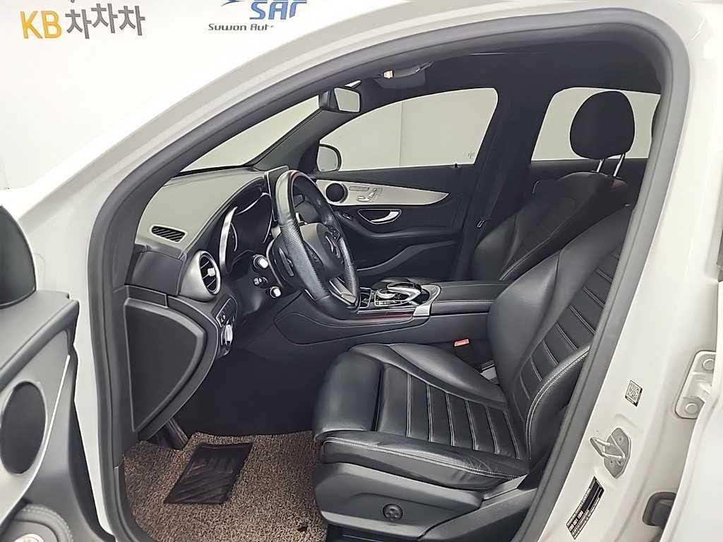벤츠 GLC 클래스 GLC클래스 X253 GLC 220 d 4MATIC 쿠페 이미지 11