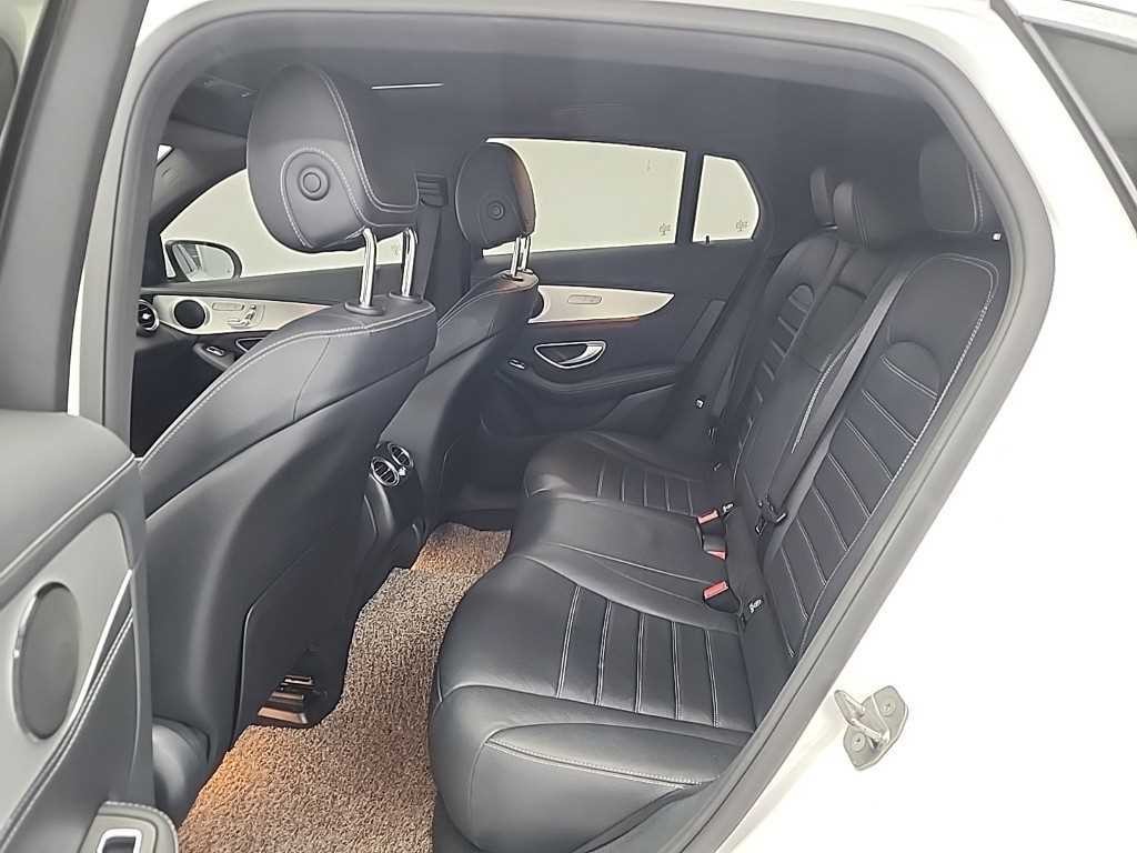 벤츠 GLC 클래스 GLC클래스 X253 GLC 220 d 4MATIC 쿠페 이미지 12
