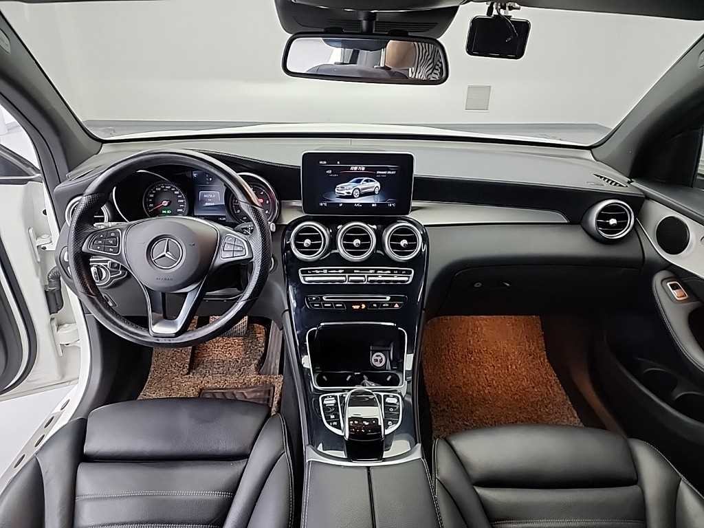벤츠 GLC 클래스 GLC클래스 X253 GLC 220 d 4MATIC 쿠페 이미지 7