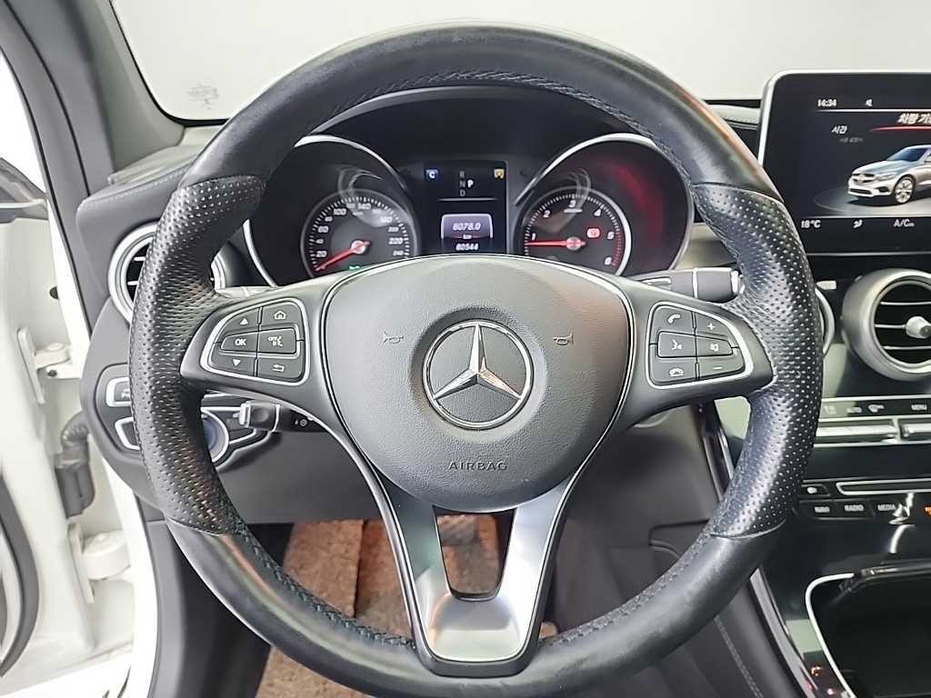 벤츠 GLC 클래스 GLC클래스 X253 GLC 220 d 4MATIC 쿠페 이미지 9